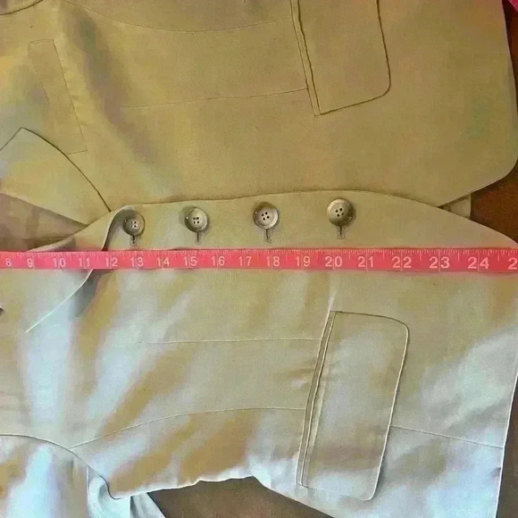 Emanuel ungaro woman’s blazer size 4/38 made of wool & silk with shoulder pads - Picture 6 of 7